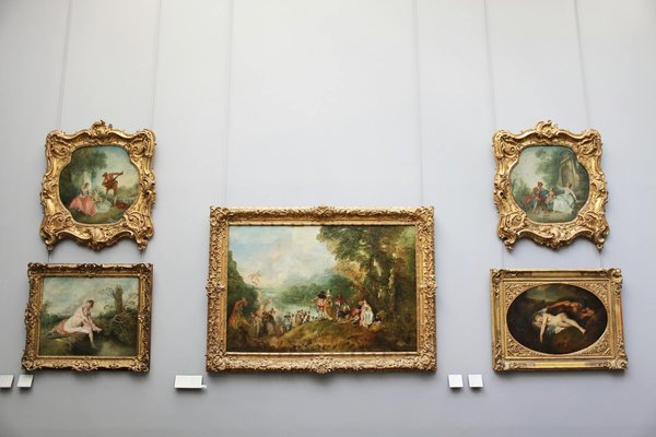 Distinctions et Lauréats : Les Honneurs dans l'Univers Théâtral